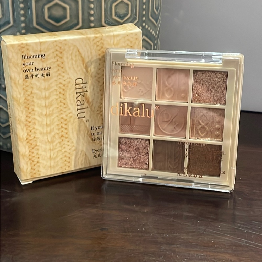 Milk Tea 9-color Eyeshadow Palette